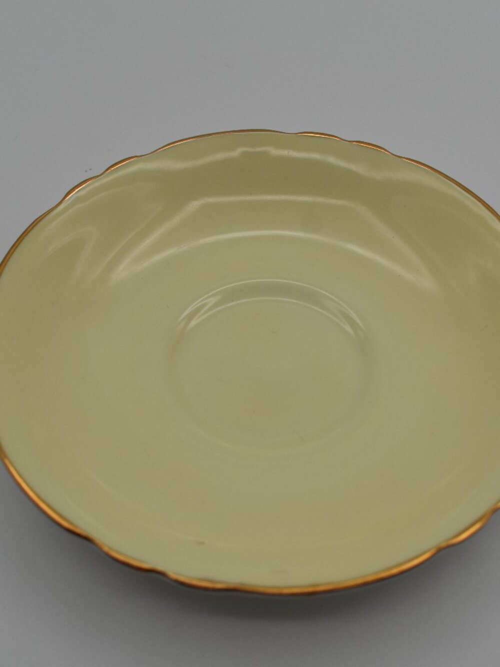 Vintage Paragon Fine Bone China England Primrose Yellow Gold Gilt Scalloped Sauc